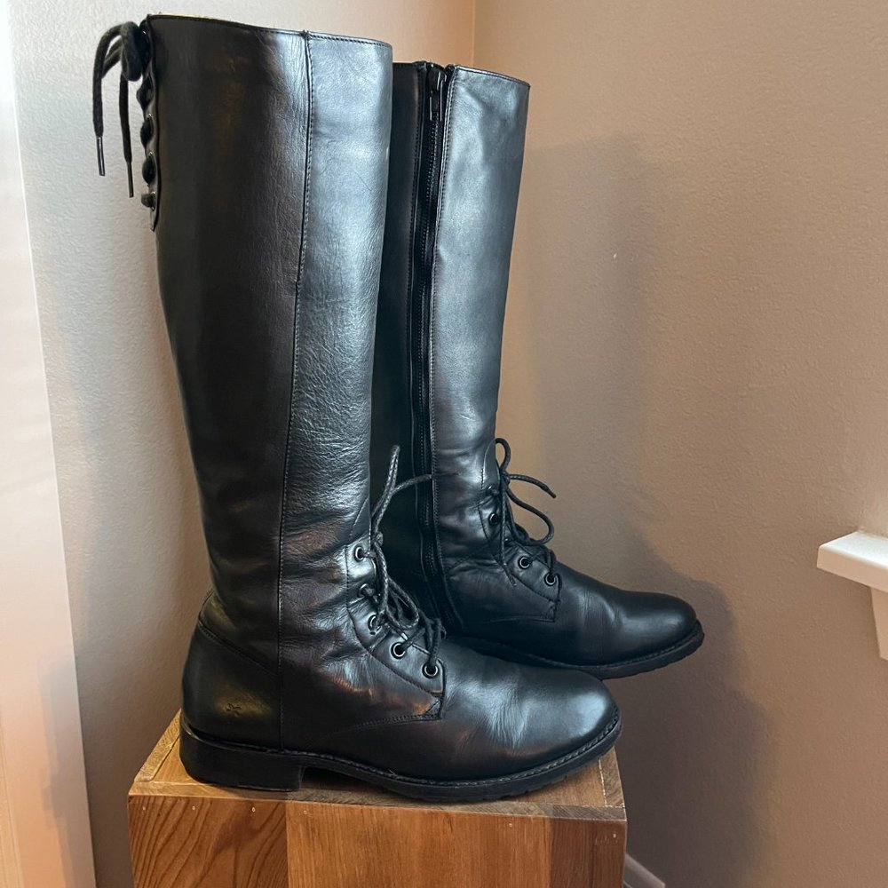 FRYE Natalie combat tall, size 10